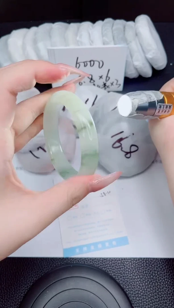 石英质玉手镯未镶嵌113-58.4