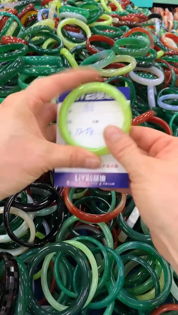 手镯玛瑙/玉髓未镶嵌166