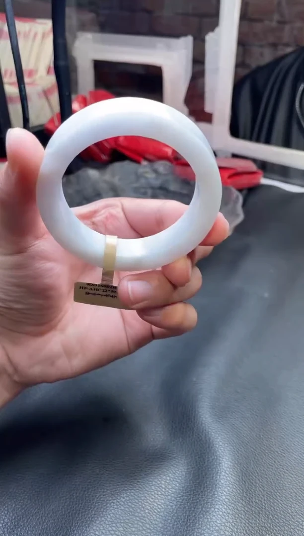 【闪购商品】定制翡翠手镯未镶嵌发一件/DDI02449