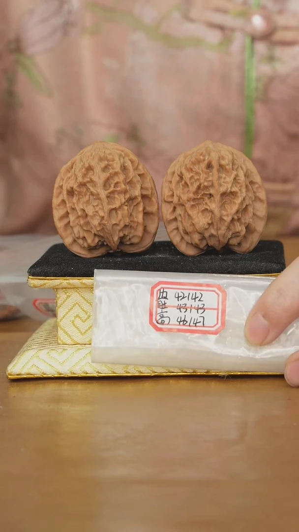 把件文玩核桃滑*溜非嫁接将军榜