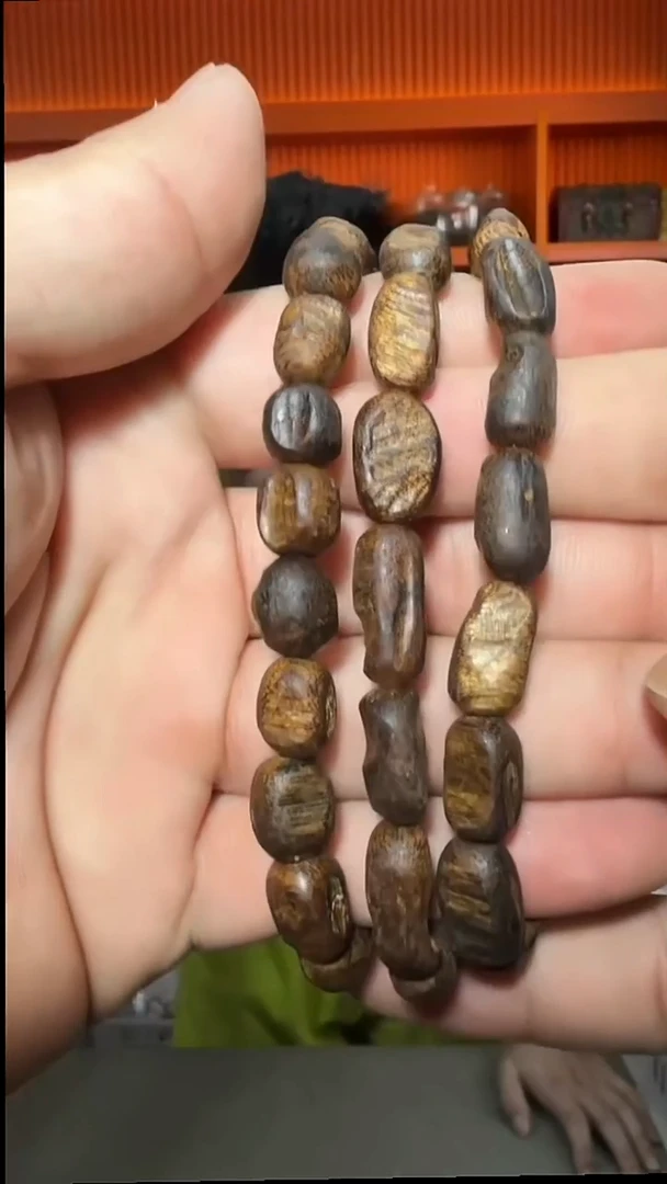 沉香手串8号单圈瘤疤珠多样性发一