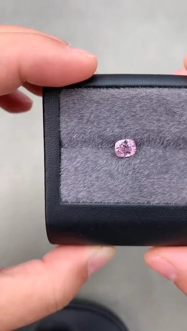 【闪购商品】定制尖晶石裸石未镶嵌1.44ct 枕型 粉色调