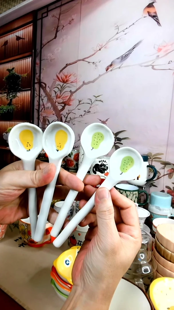 景德镇陶瓷水果勺子