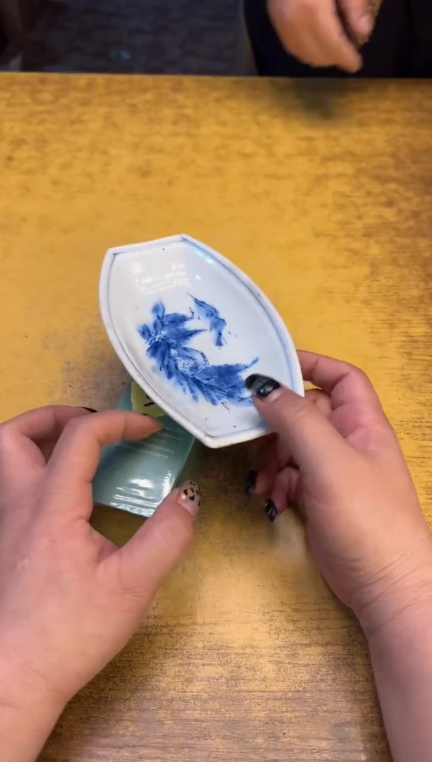 瓷器瓷器瑕疵破破55乳碗