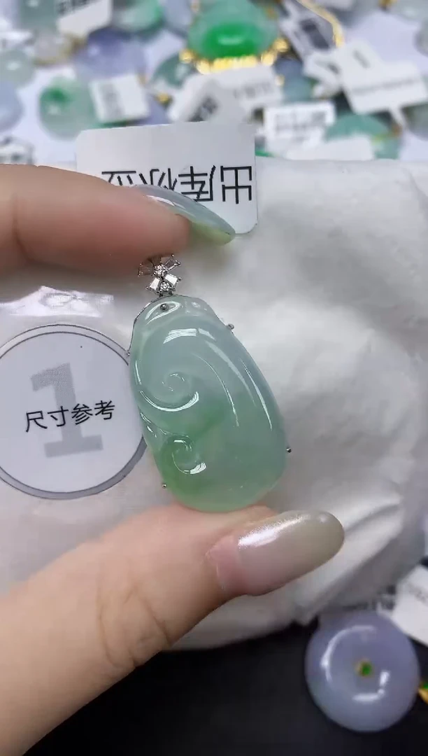 翡翠18K金镶嵌颈饰天然缅甸翡翠A货百元以上9元证书费自理