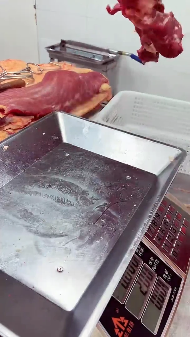 中国大陆12个月食用农产品爱****熊里脊4.4斤+腱子2.8斤