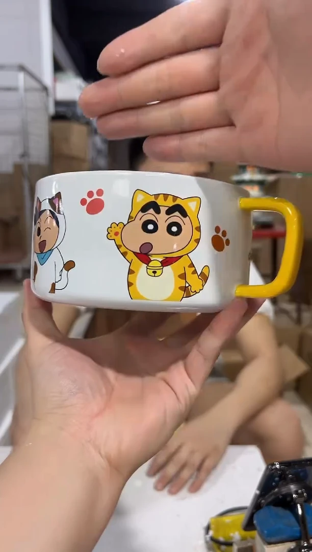 瓷片蜡笔小新猫咪泡面碗微瑕