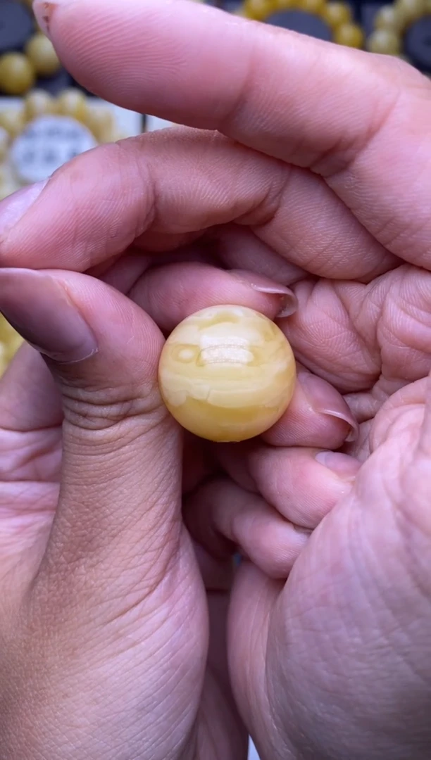 裸石琥珀未镶嵌大小姐珠宝126