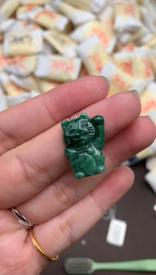 翡翠挂件未镶嵌—17