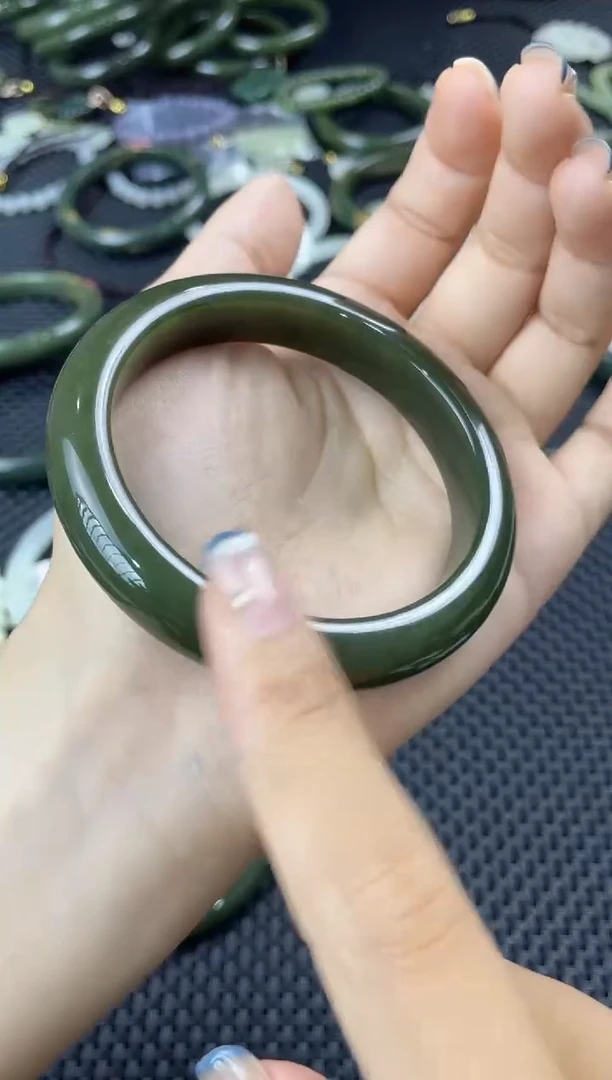 和田玉未镶嵌颈饰天然和田玉手镯圈口60  43