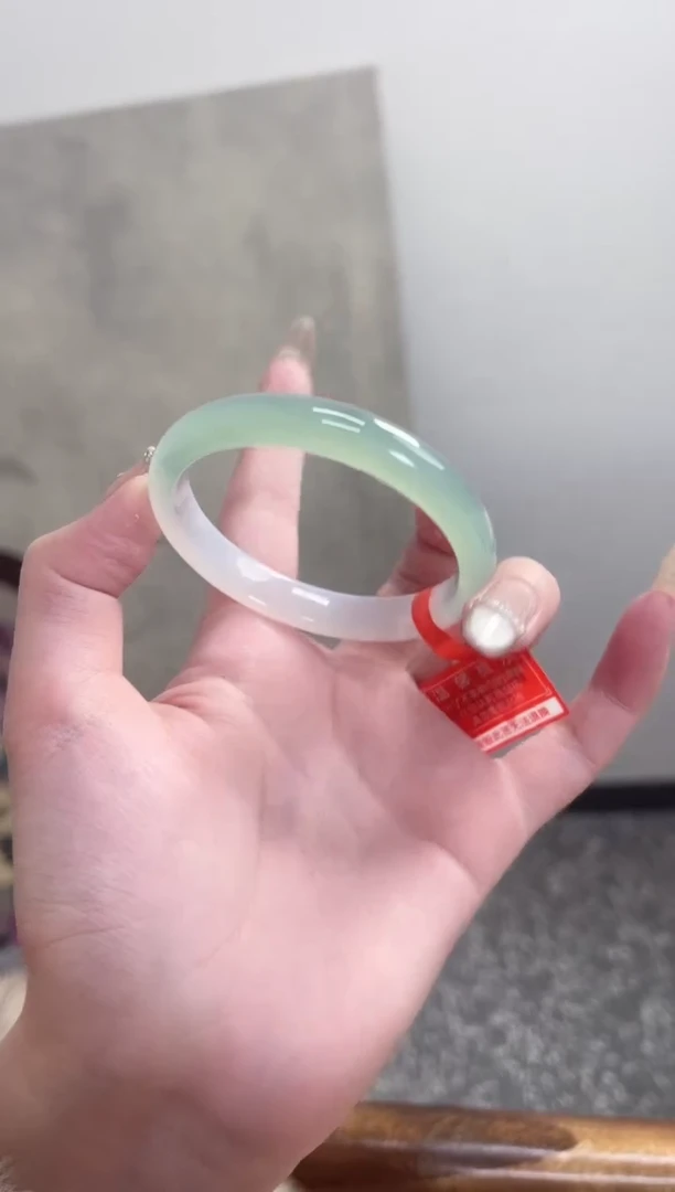 【闪购商品】玛瑙/玉髓手镯未镶嵌54圈 需要包容