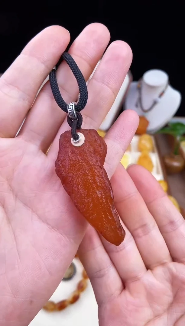 琥珀未镶嵌珠宝奇石柒月