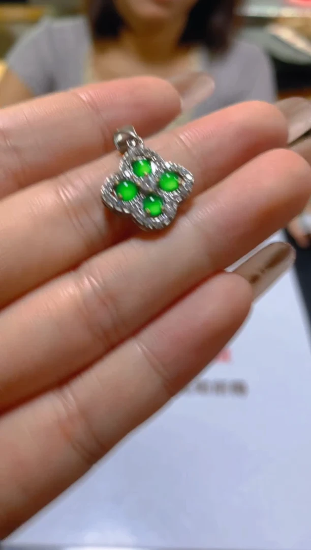 颈饰未镶嵌翡翠多样性发一