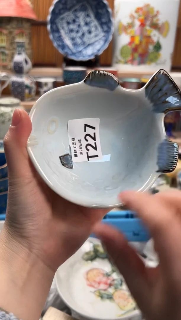 瓷片༺****༻227  T满28包邮不满找客服延迟发货