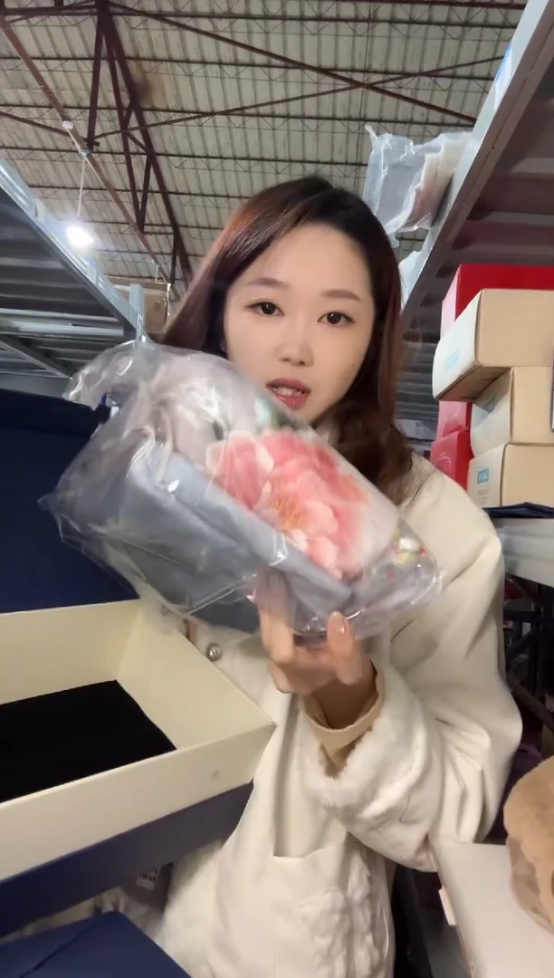 陶30-如图----------披肩