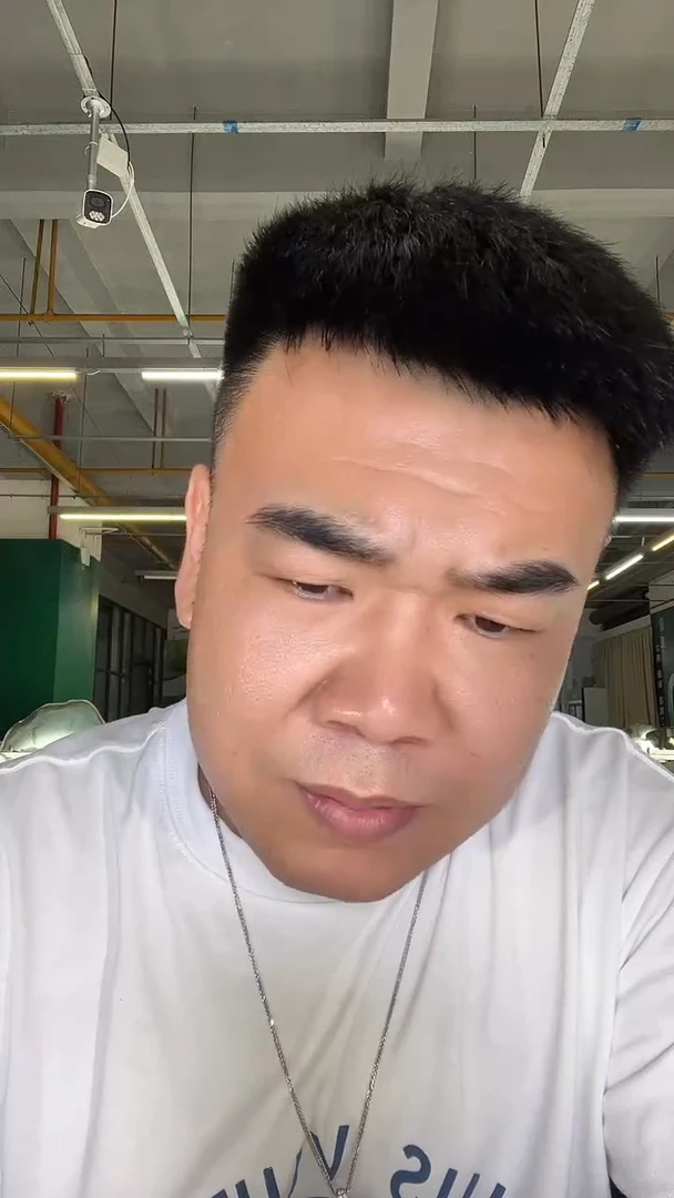 定制翡翠未镶嵌拼*缅甸A货翡翠晴底手镯定制