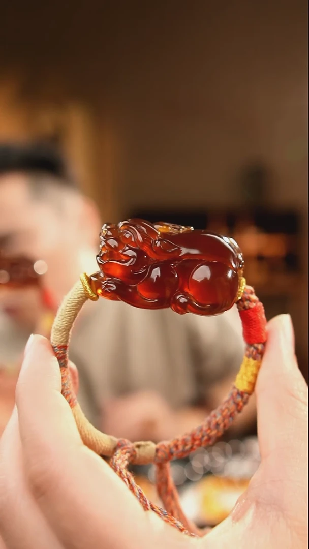 琥珀颈饰未镶嵌紫罗兰貔貅手串