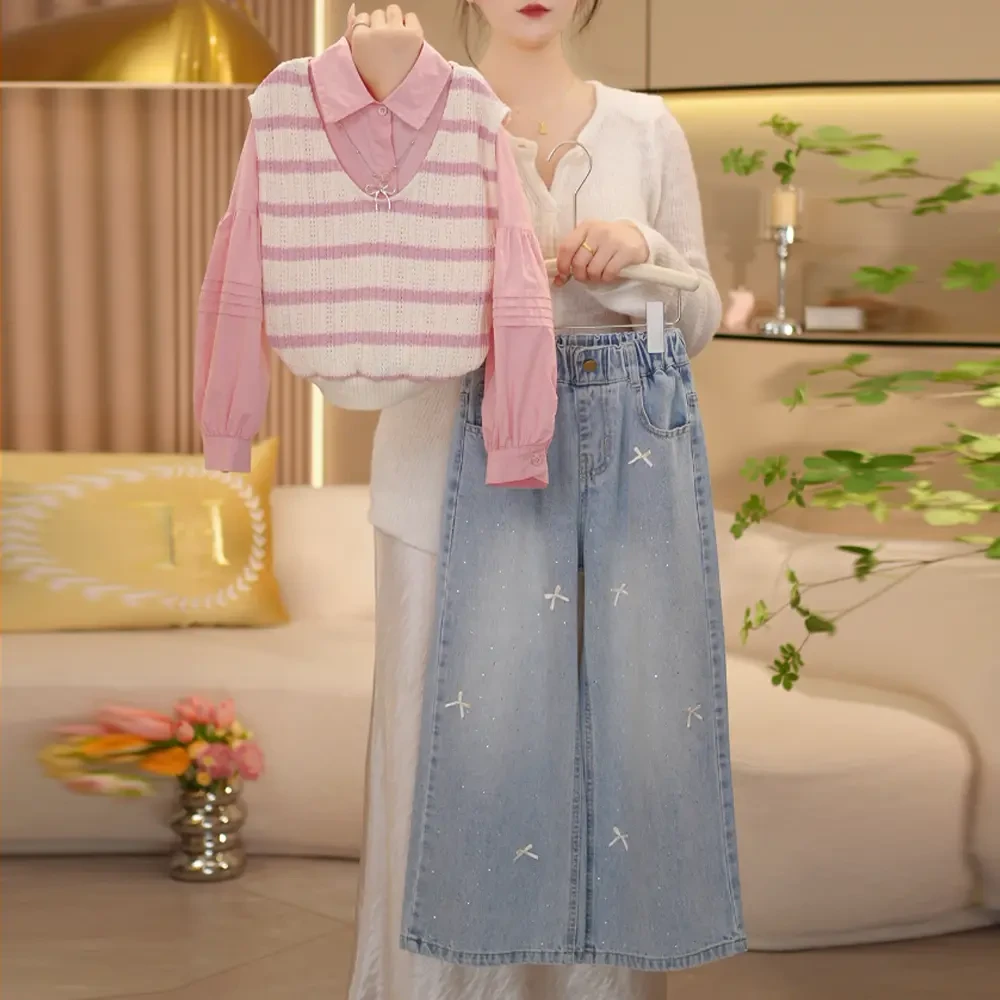 女童2025春季新款韩版洋气毛衣马甲+衬衫+牛仔直筒裤套装
