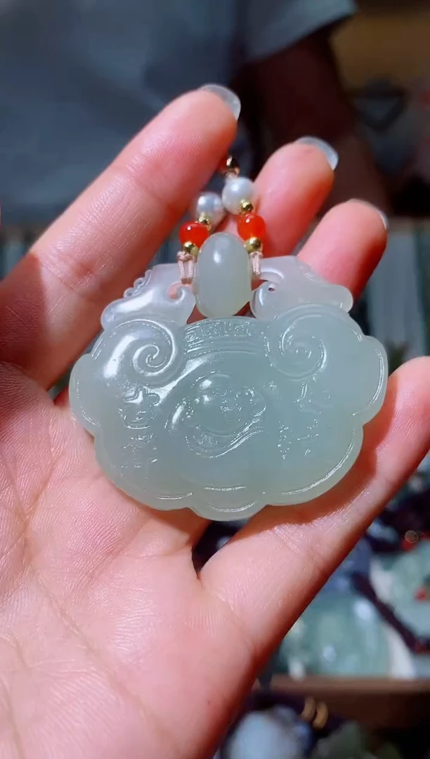 颈饰未镶嵌和田玉1