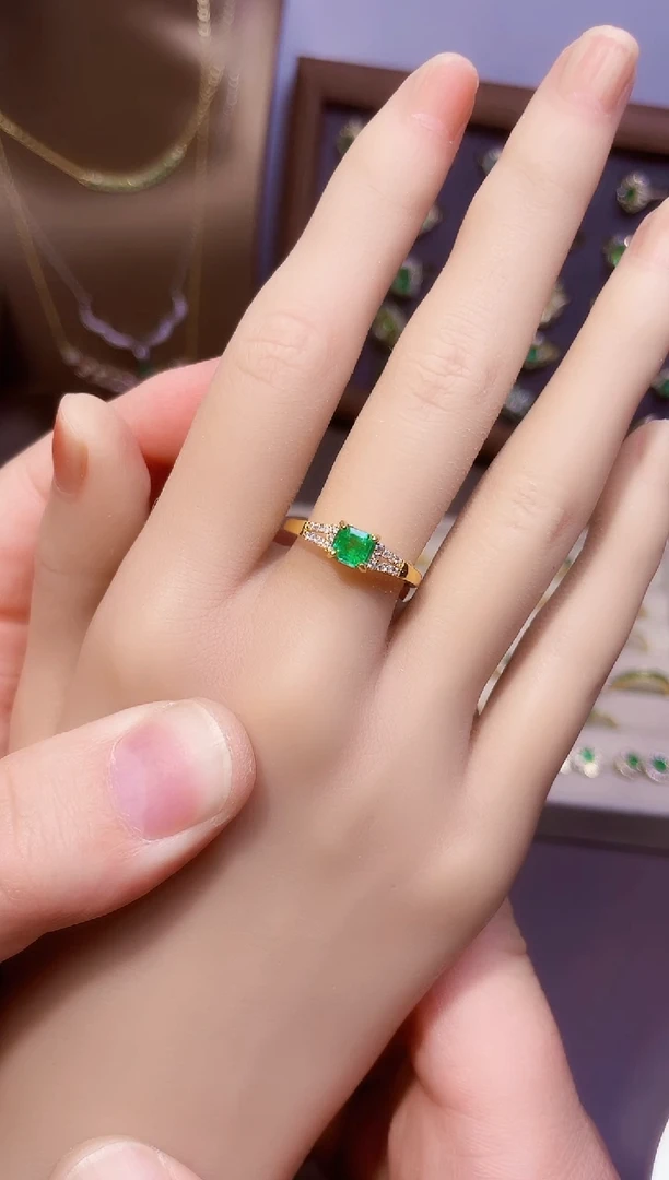 【闪购商品】祖母绿戒指银S925镶嵌一枚
