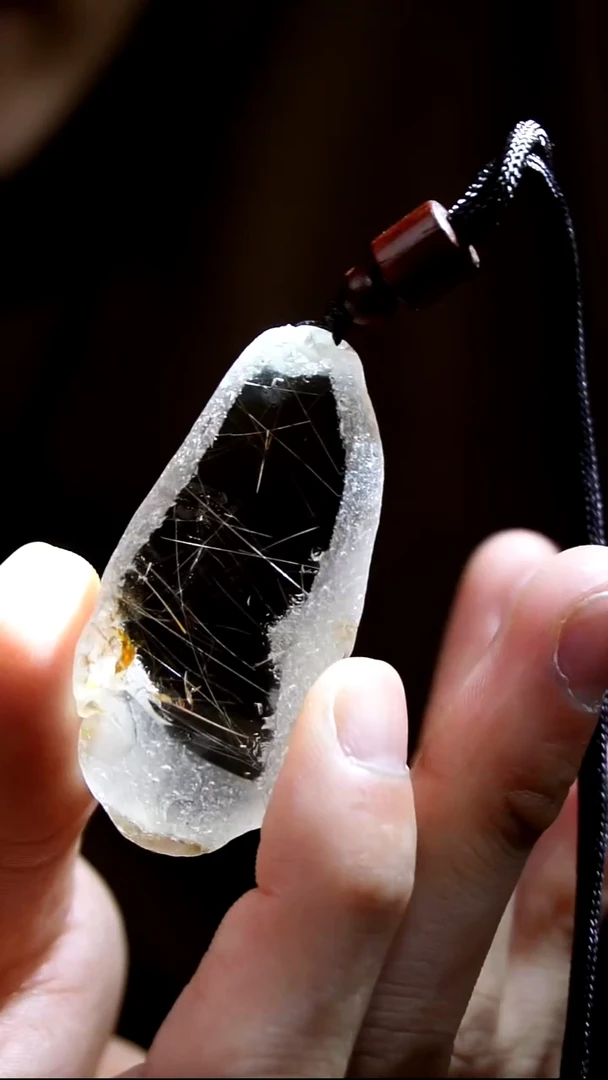 吊坠(赠链)未镶嵌水晶水晶