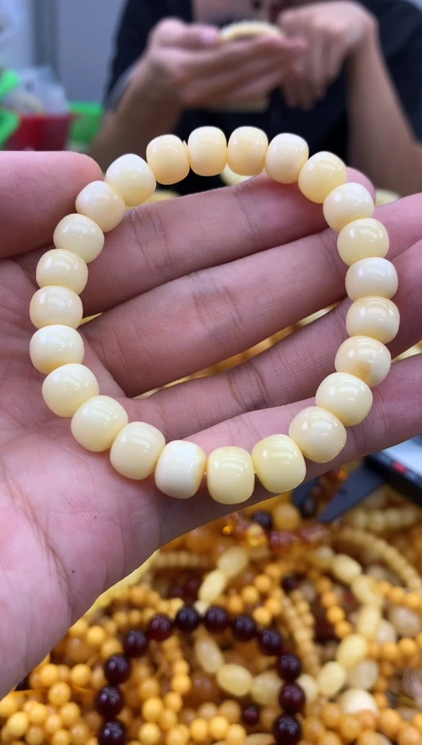 裸石蜜蜡未镶嵌手串