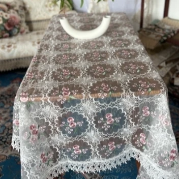 ZN040-161丝光线【140*250】白底粉梅花高织高密玻璃砂水溶边桌布