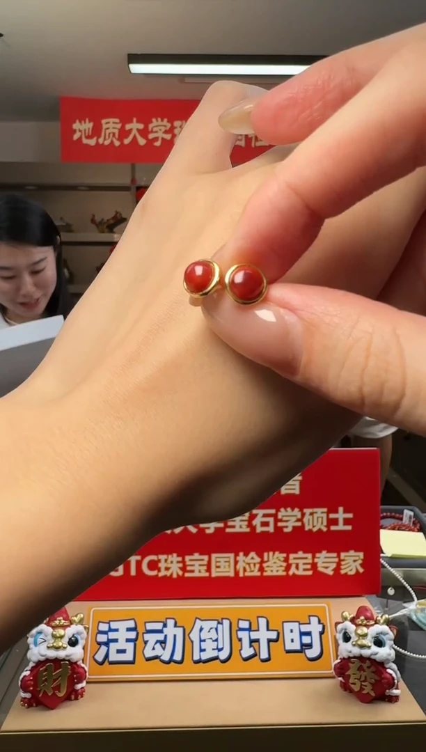 【闪购商品】南红玛瑙耳钉银S925镶嵌南红玛瑙耳钉牛血红S925银镶