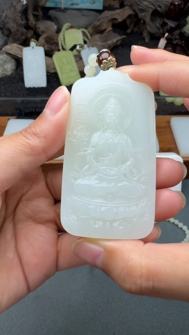颈饰未镶嵌和田玉1