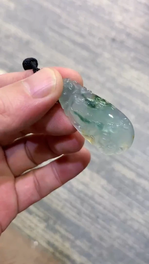 颈饰未镶嵌翡翠天然A货翡翠