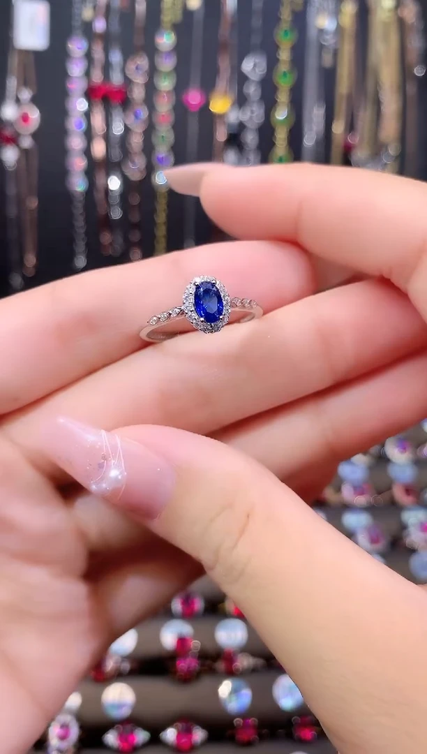 蓝宝石戒指银S925镶嵌银色