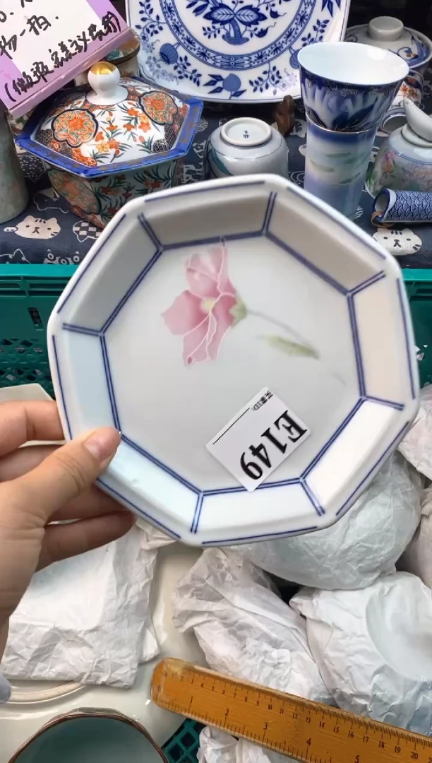 瓷片[○･｀Д´･ ○][○･｀Д´･ ○]