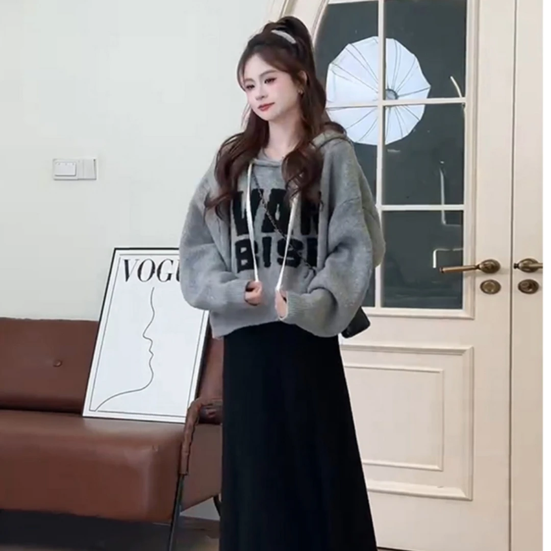 小香风套装秋季慵懒高级感宽松显瘦连帽毛衣半身裙韩系穿搭小个子