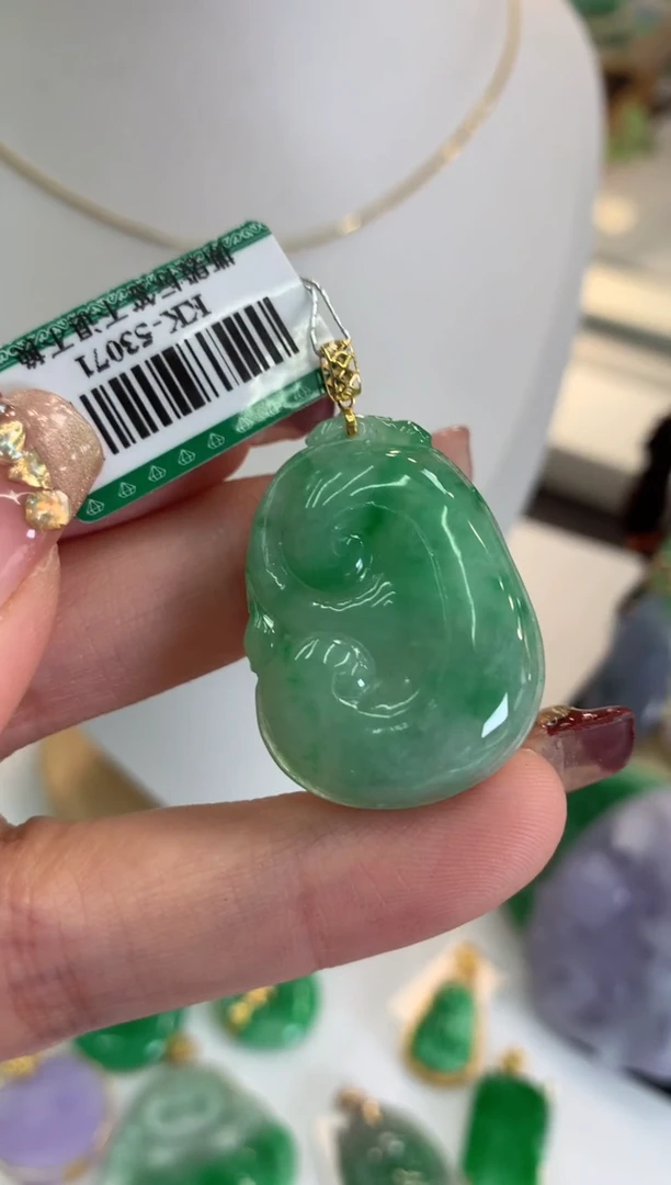 【闪购商品】翡翠吊坠(不含链)18K金镶嵌挂件