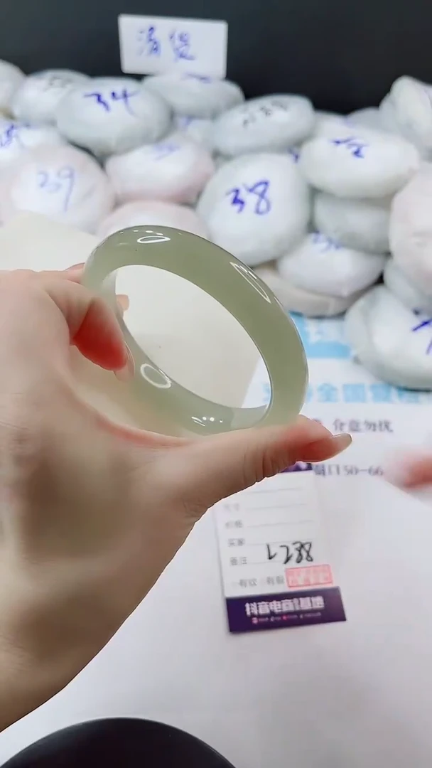 未镶嵌手镯石英质玉多样性发货L288-65