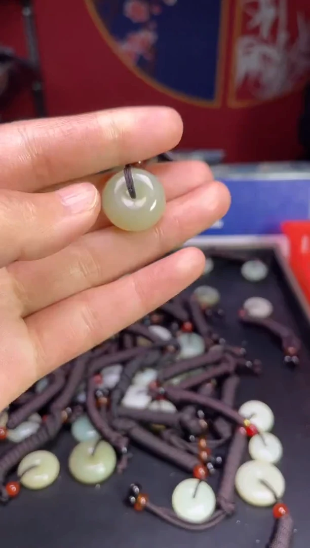 颈饰未镶嵌和田玉23