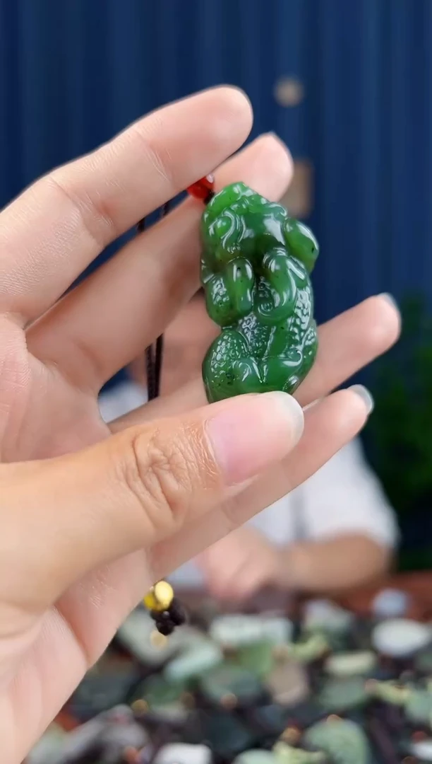 未镶嵌和田玉挂件拍一发一，