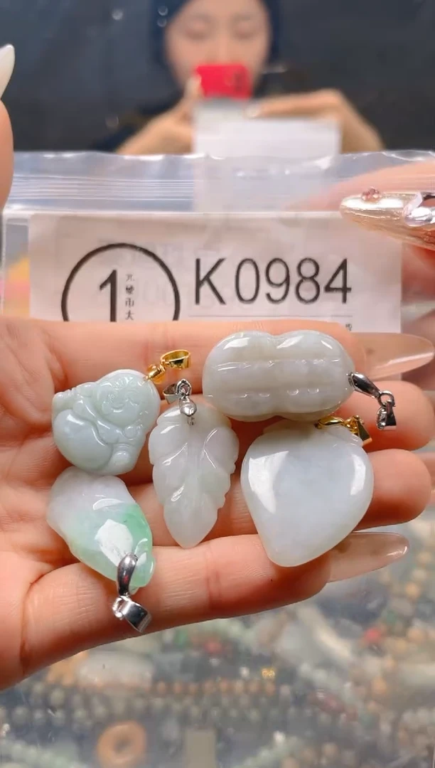 【闪购商品】翡翠颈饰未镶嵌/K/翡翠A货一图一物