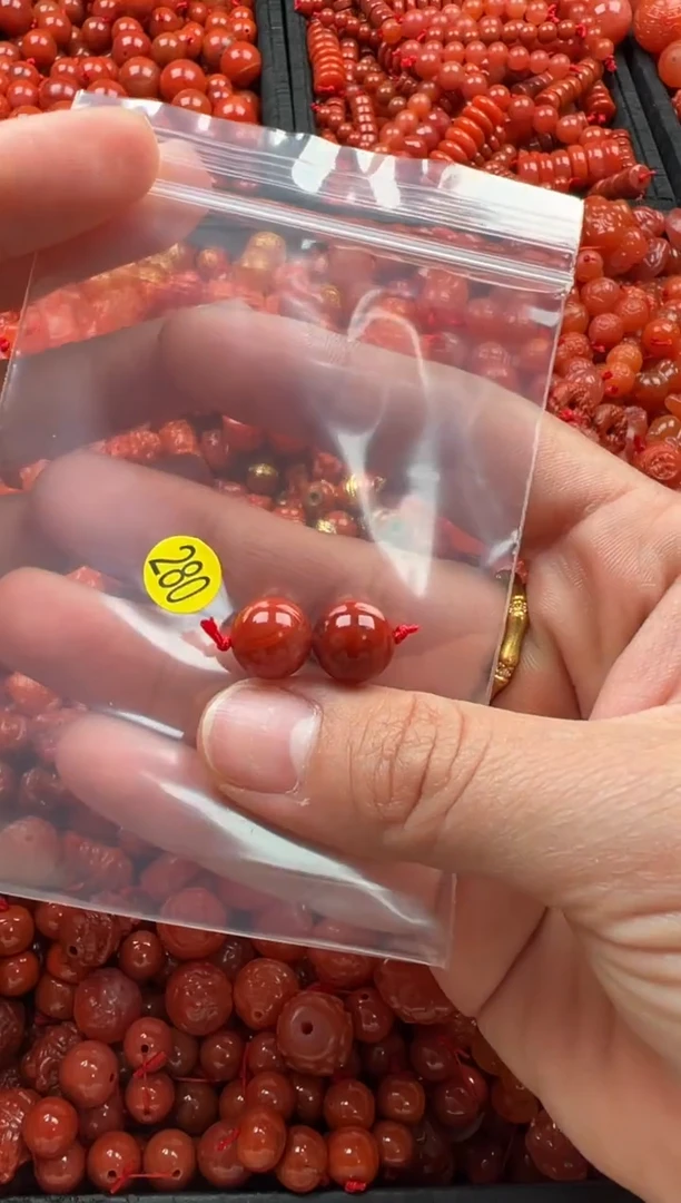 【闪购商品】南红玛瑙颈饰未镶嵌1