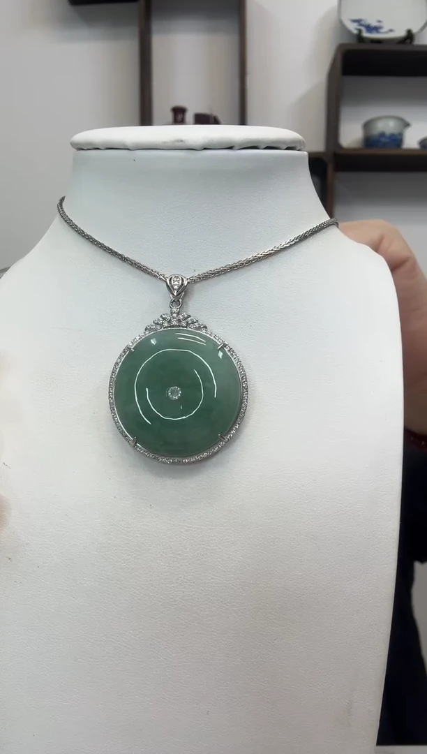 吊坠(赠链)银S925镶嵌翡翠平安扣