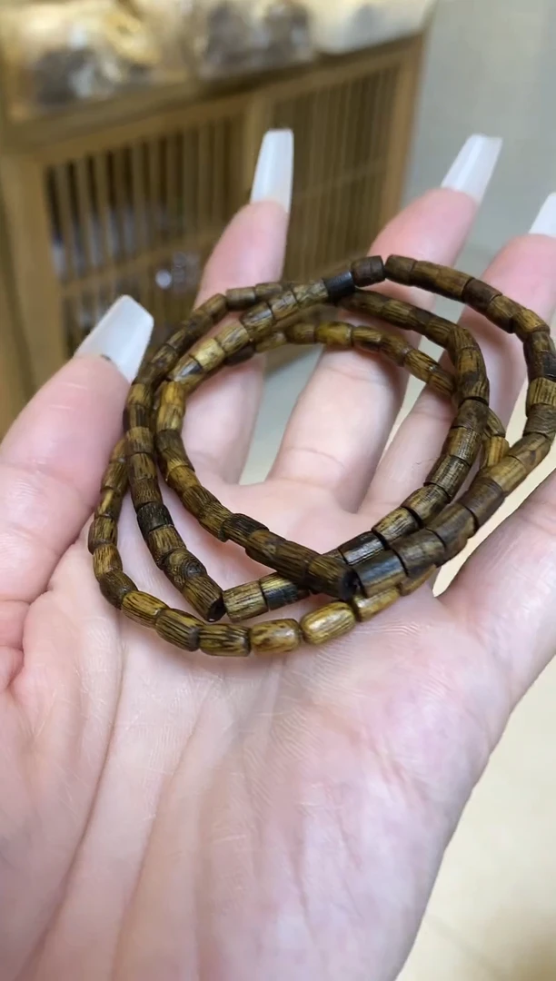 【闪购商品】沉香手串棋楠红金猊随型单圈多样性发其一