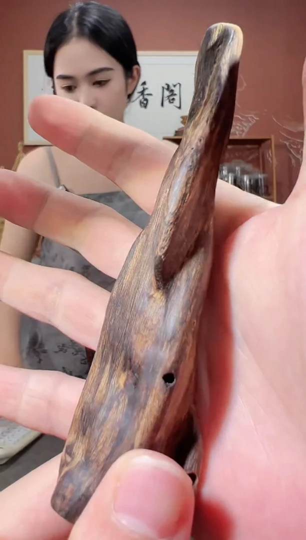 沉香吊坠168号柬埔寨多样性发一