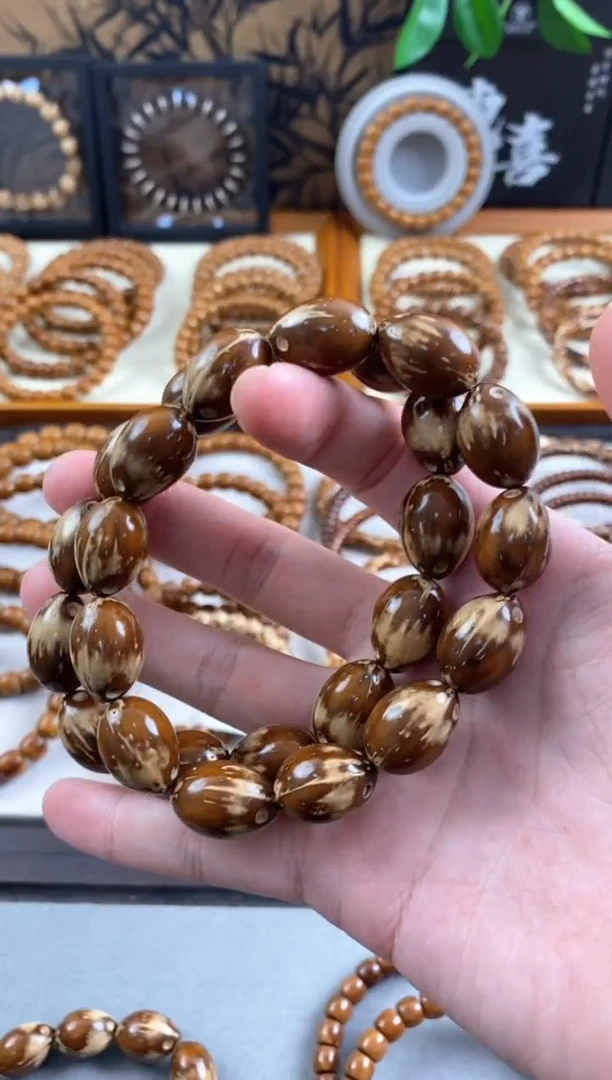 紫金鼠手串1.3枣珠花皮