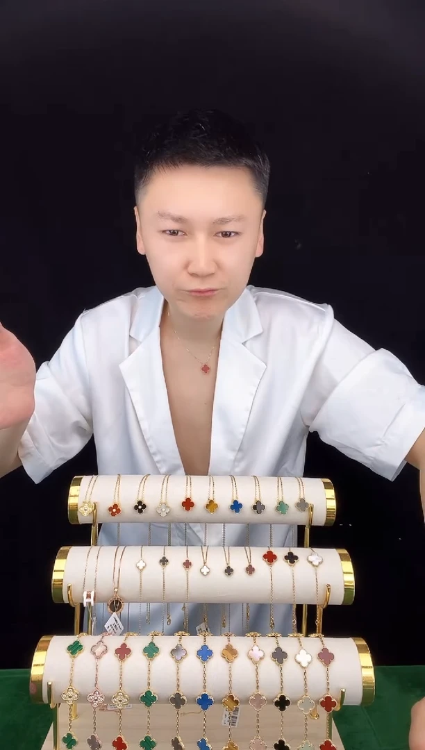 【闪购商品】玛瑙/玉髓项链18K金镶嵌.