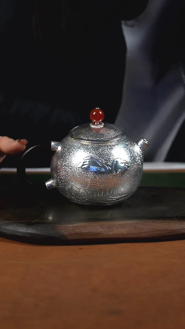 手工锤纹山水泡茶壶