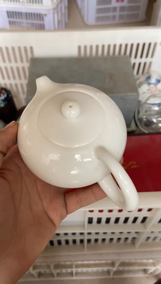 无运费险有瑕疵的摄影的产品有使用过的痕迹有点脏介意勿拍