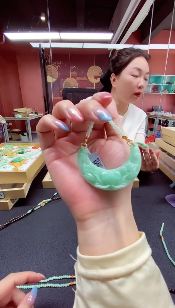 颈饰未镶嵌翡翠翡翠吊坠