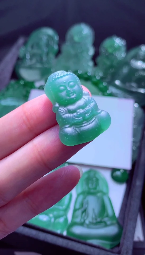 未镶嵌定制翡翠天然缅甸翡翠A货毛货多样性发货其一