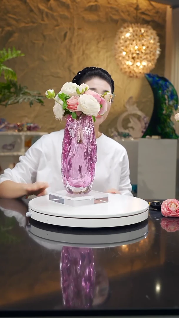 福利金红色树纹花瓶