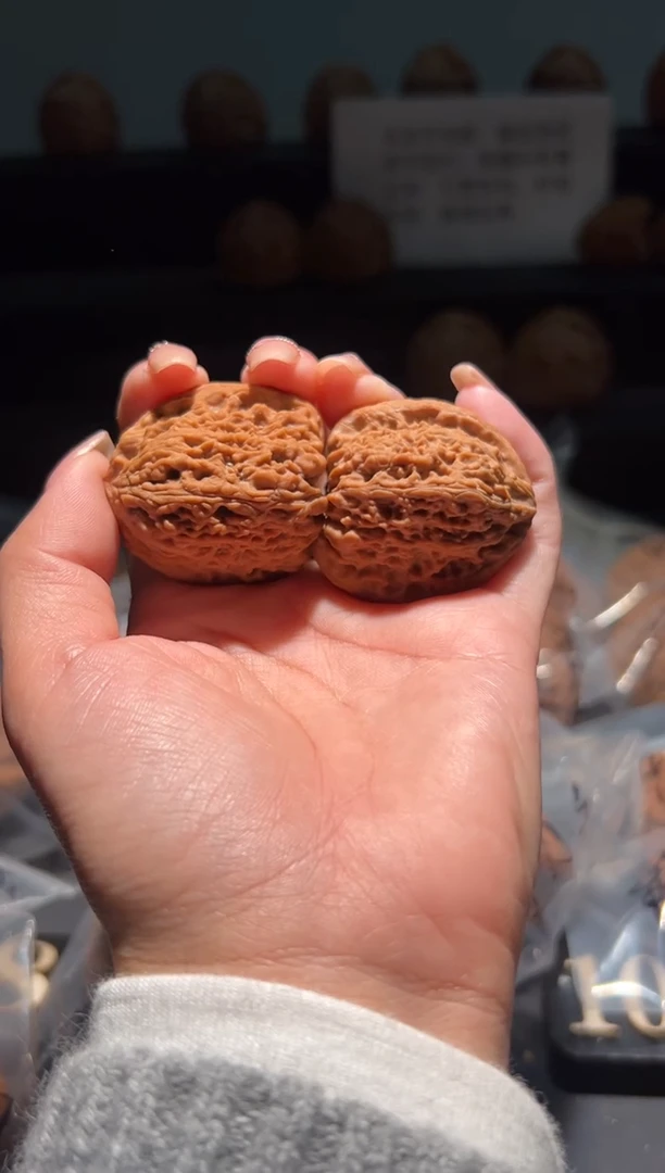 把件文玩核桃给***拍68福利对南疆石